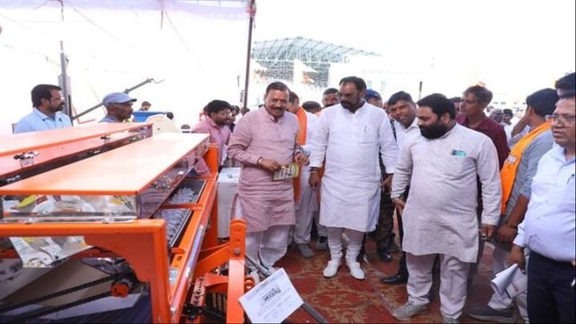 आधिकारिक खबर से संबंधित तस्वीर